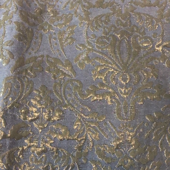 Stunning Abercrombie & Fitch Mini Skirt - Picture 4 of 5